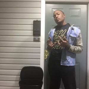 Meet your Posher, Christian